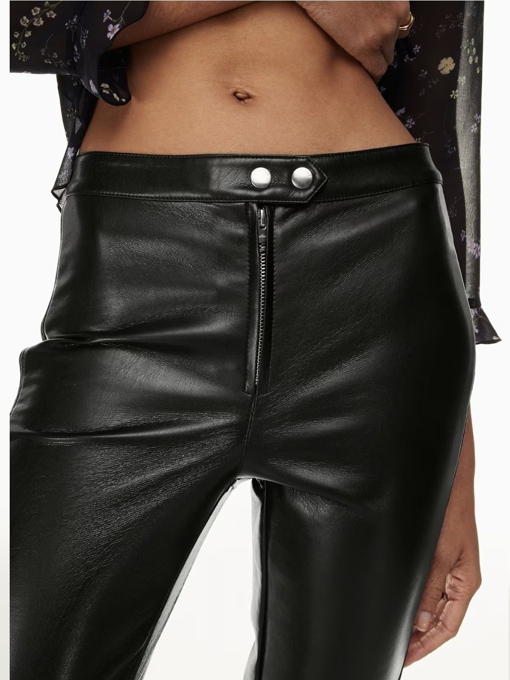 Wilfred Aritzia Moto Faux Leather Black Pants Size 8 Sexy Clean NWT